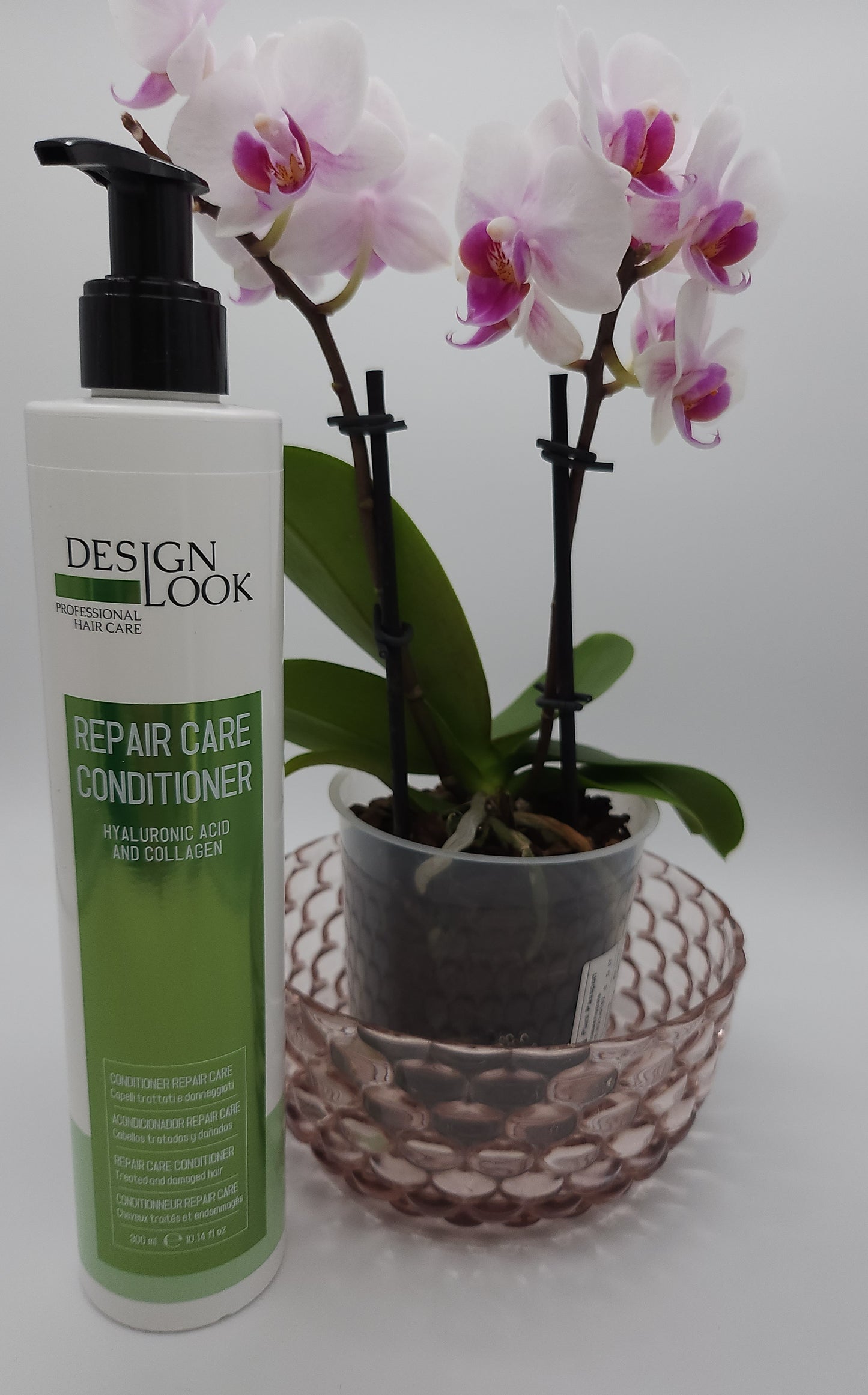 Conditioner  Ristrutturante design look 300ml per riparare i capelli danneggiati.