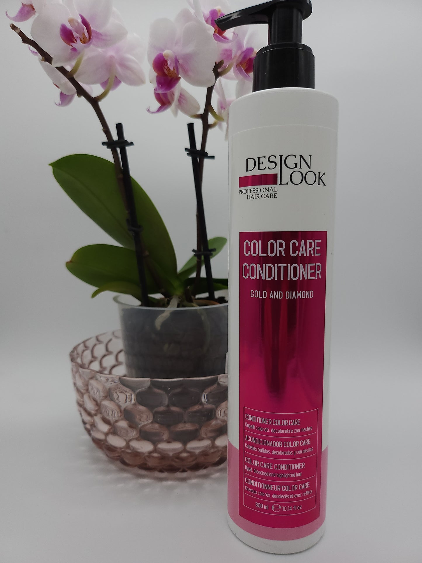 Cinditioner Dopocolore 300ml design look oro e diamante su capelli colorati.