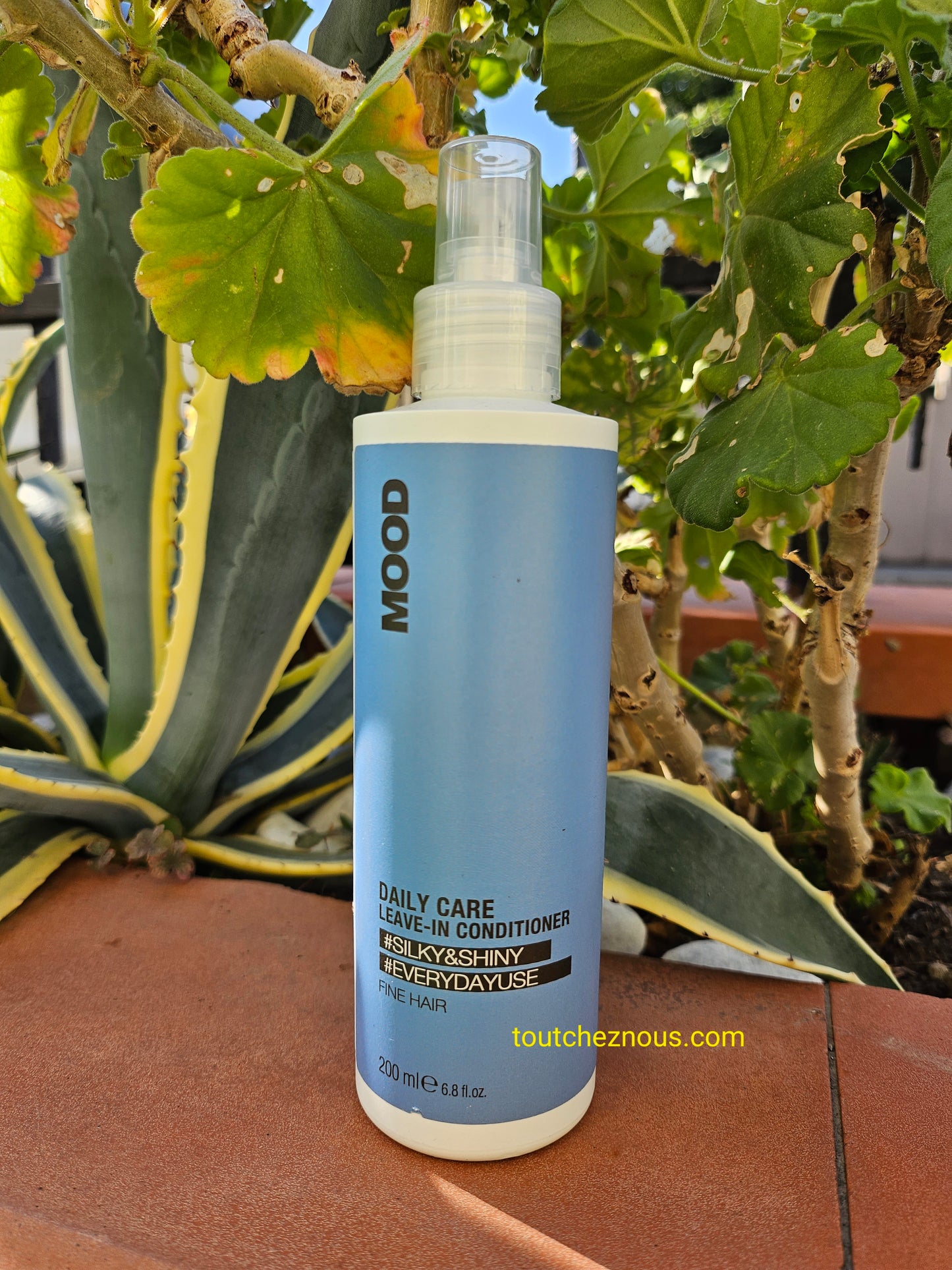 MOOD daily care leave-in balsamo spray senza risciacquo per tutti i giorni da 200ml.