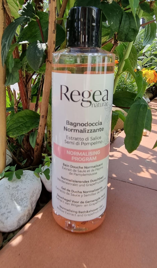 Bagno Doccia  Normalizzante 200ml Regea per pelli arrossate e sebacee.